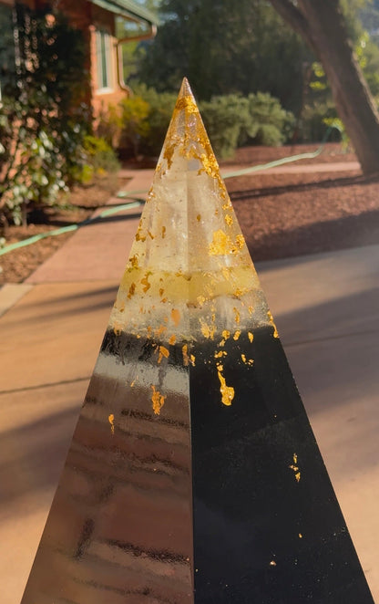 XXL Black Sun 8+ Sided 76° Nubian Pyramid