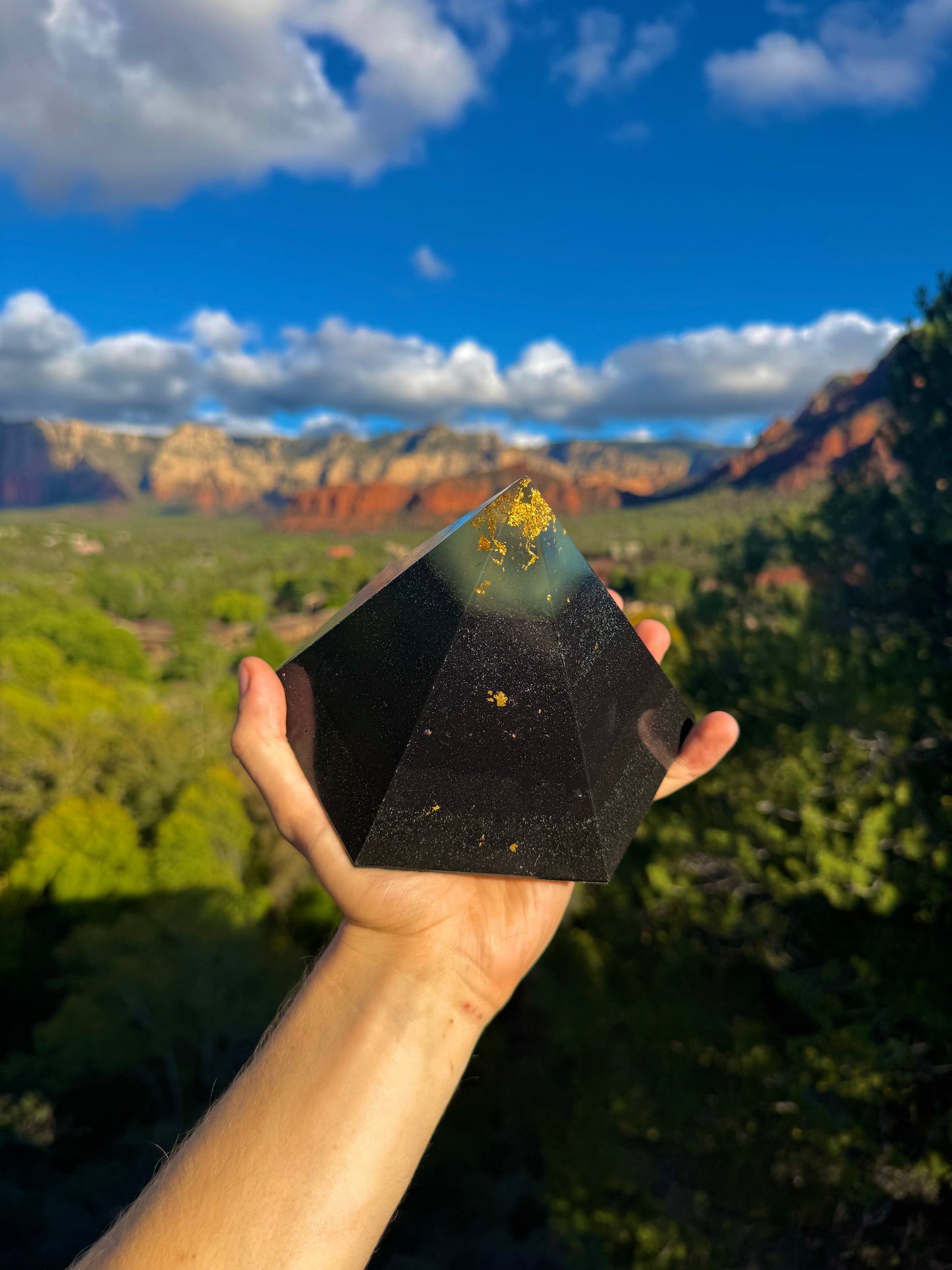 Green-glowing Black Sun Dodecahedron orgone pyramid, capstone detail