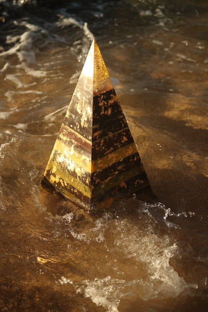 XXL "The One" 8+ Sided 76° Nubian Legendary Pyramid