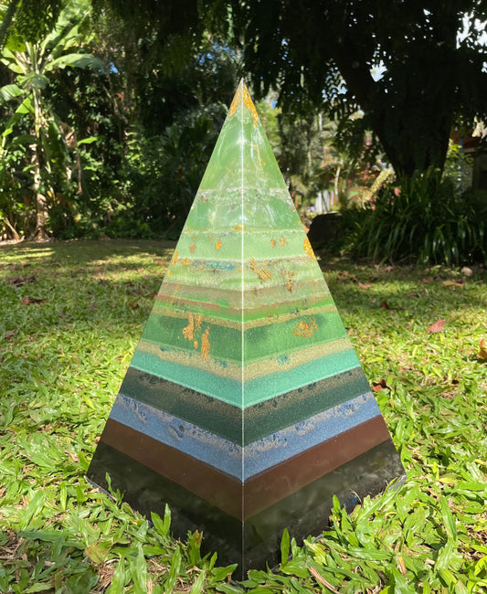 *SOLD* XXL "The Open Heart" 8+ Sided 72° Nubian Pyramid