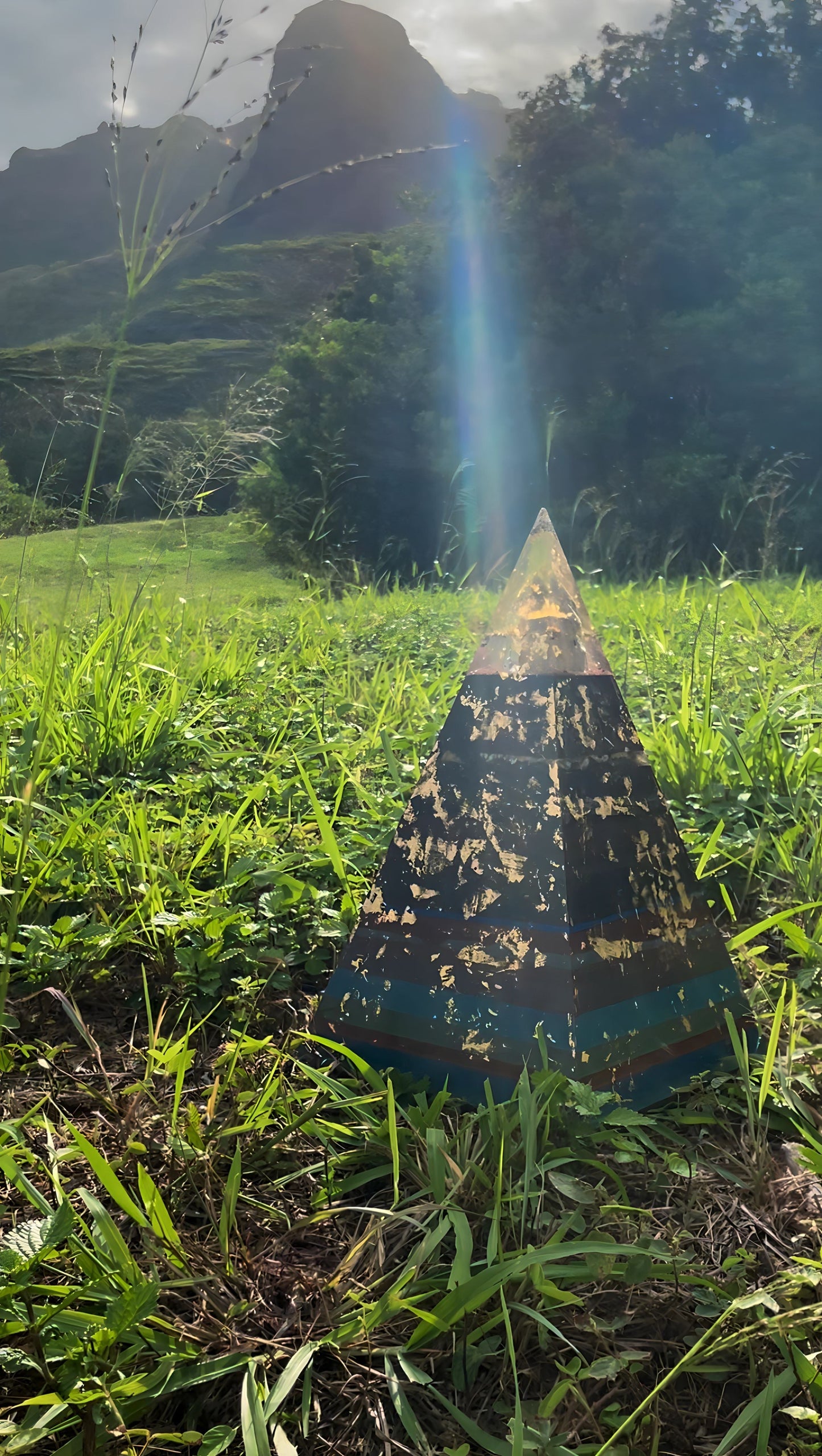 *SOLD* 1 of 1 "Elestial Sight” 8+ Sided 72° Nubian Pyramid